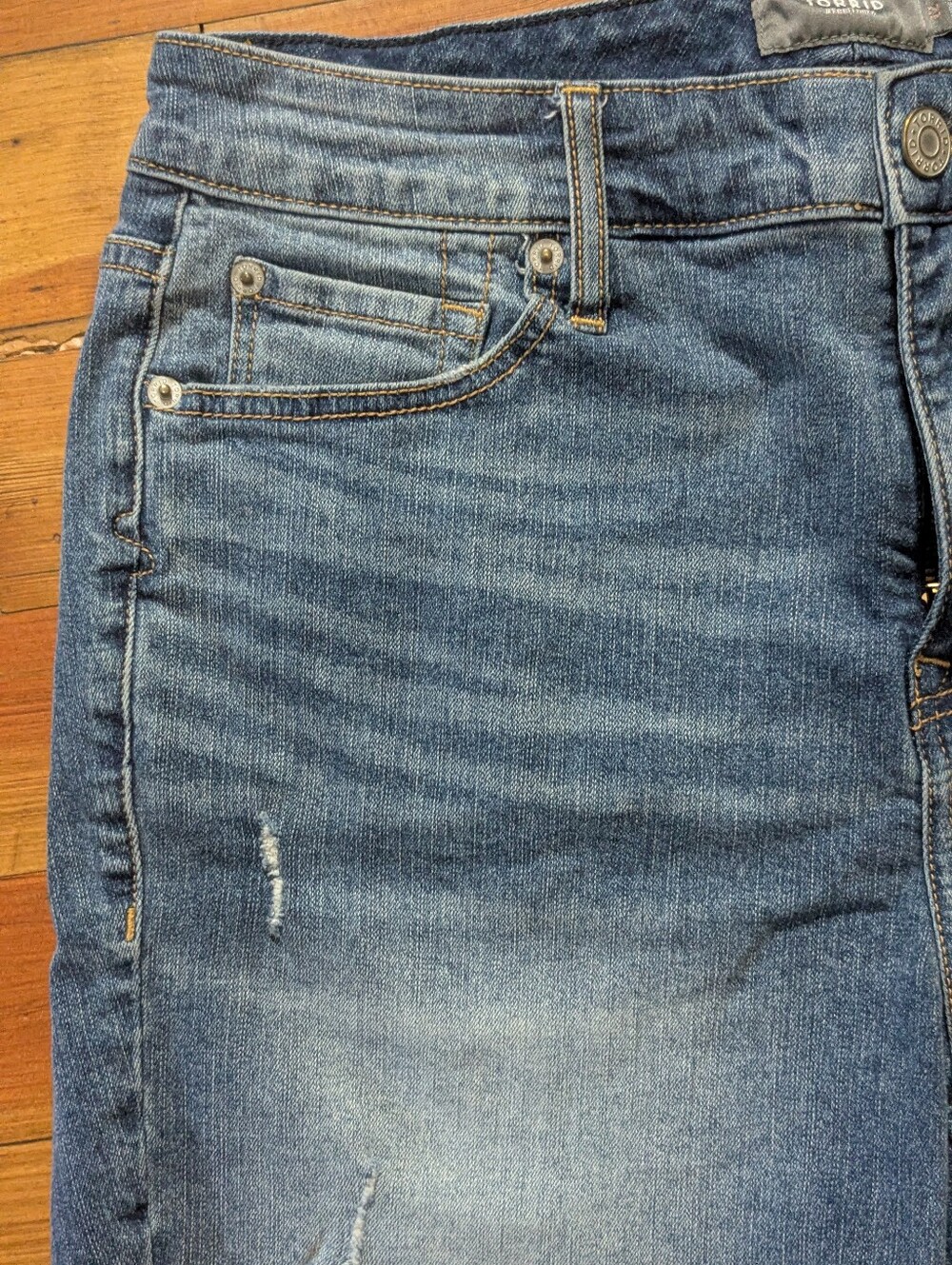 TORRID - FEEL THE FIT - SIZE - 12   Raw Hem Distressed Denim Shorts - Picture 8 of 13